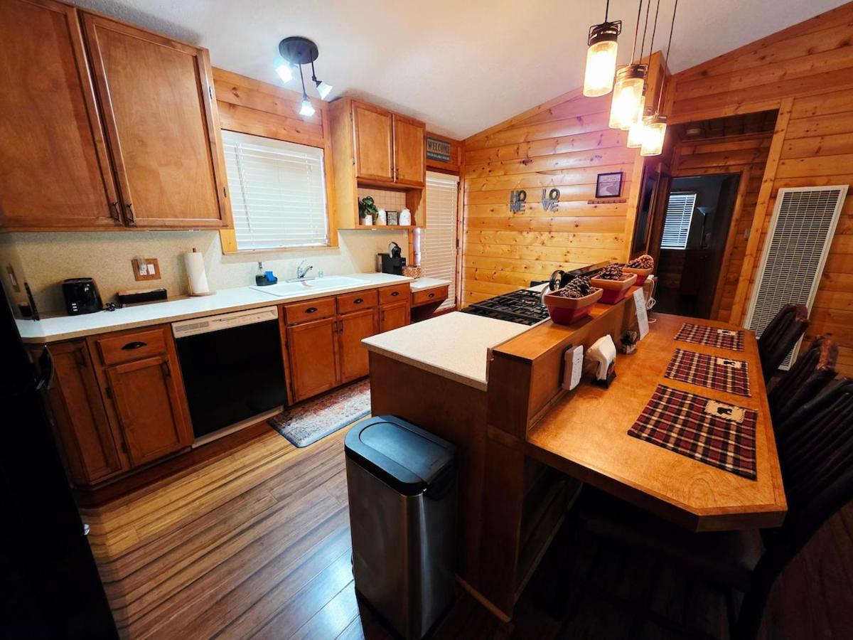 Bear Escapes II Affordable Luxury Cabin Sugarloaf Экстерьер фото