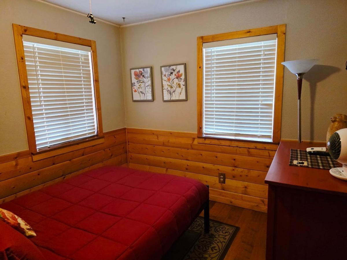 Bear Escapes II Affordable Luxury Cabin Sugarloaf Экстерьер фото