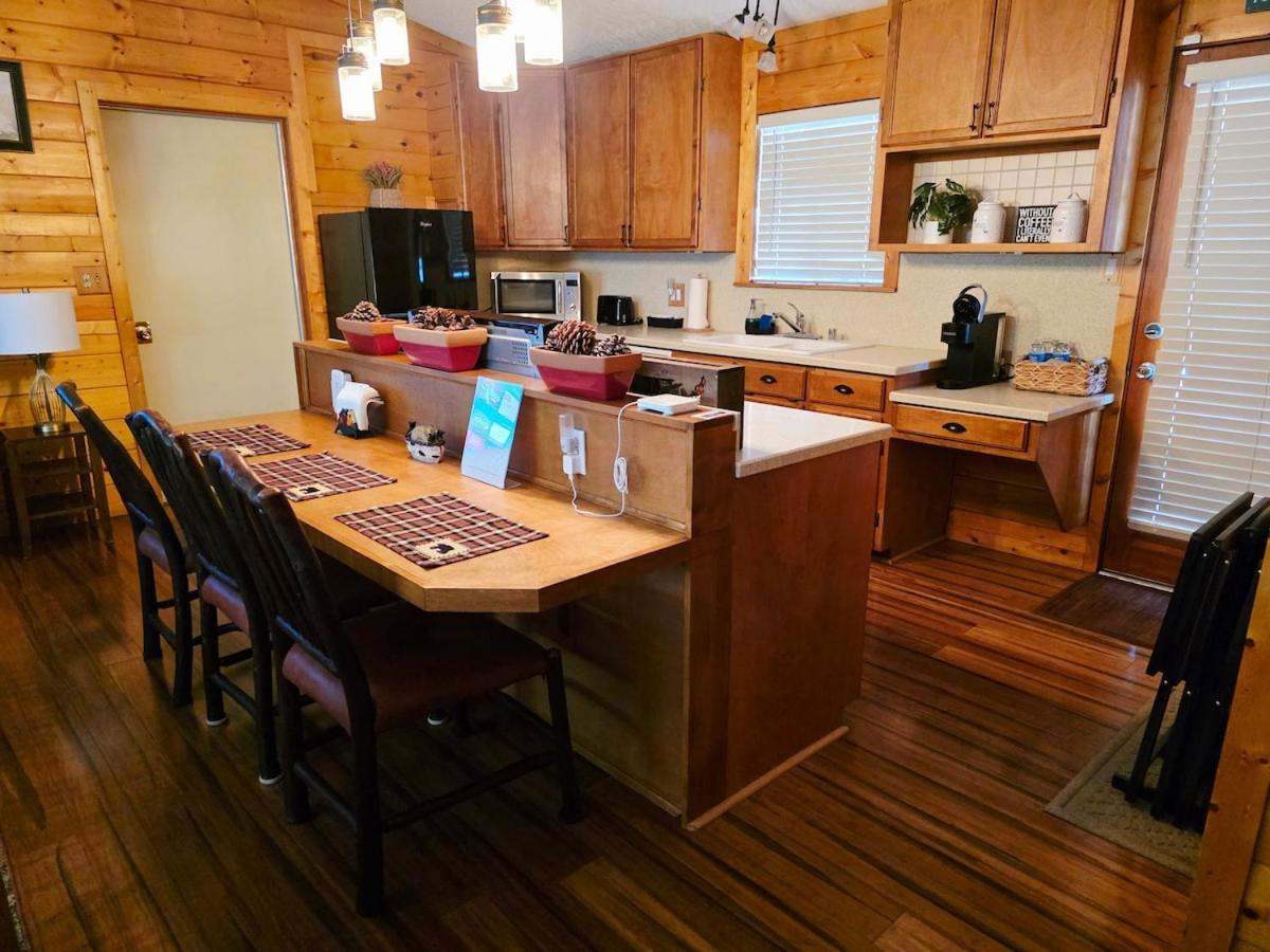 Bear Escapes II Affordable Luxury Cabin Sugarloaf Экстерьер фото
